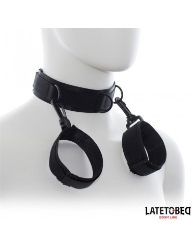 Collar con Esposas Nylon Talla unica